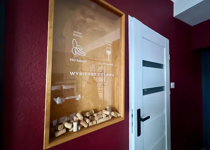 Czerwone Wino 100m Od Szczawno-zdroj *